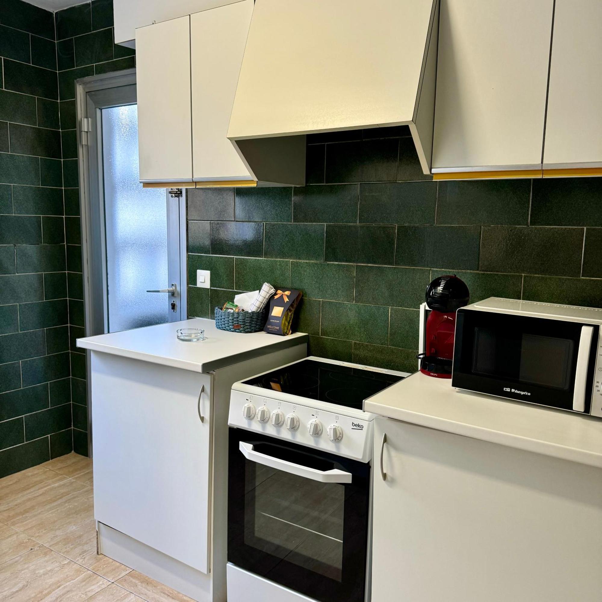 New Borodin Family Ab Apartment โยเรตเดมาร์ ภายนอก รูปภาพ
